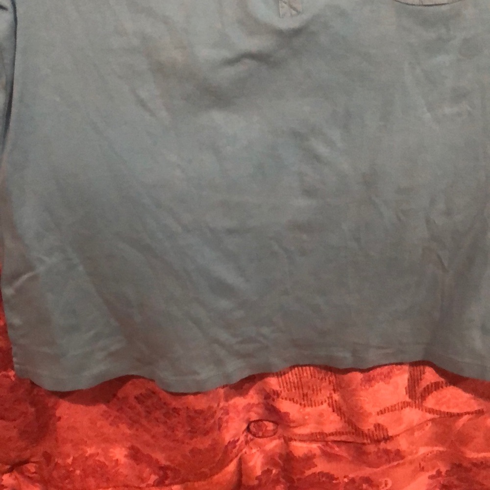 Top - Picture 2 of 3
